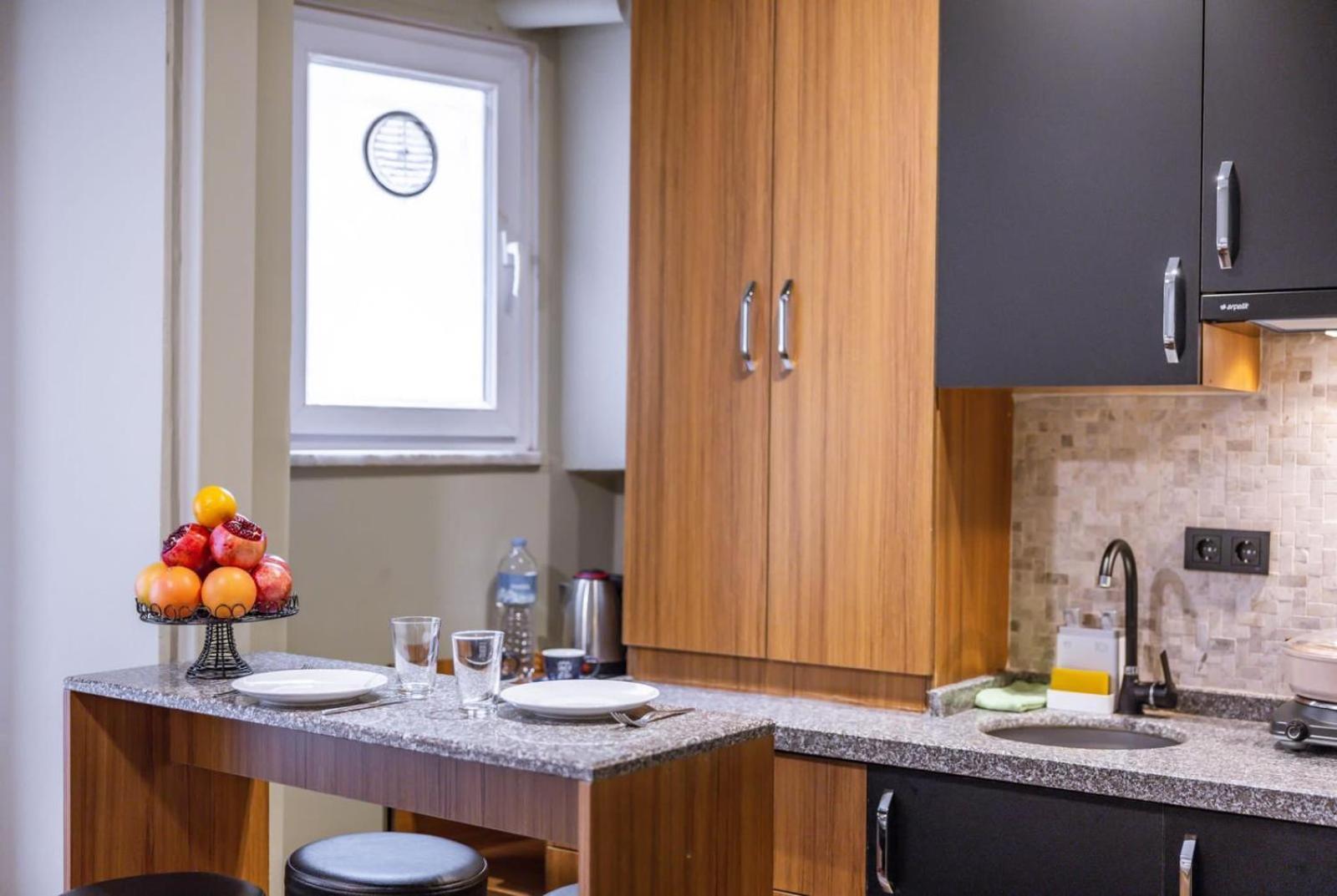 Ongalata Hotel Istanbul Bagian luar foto