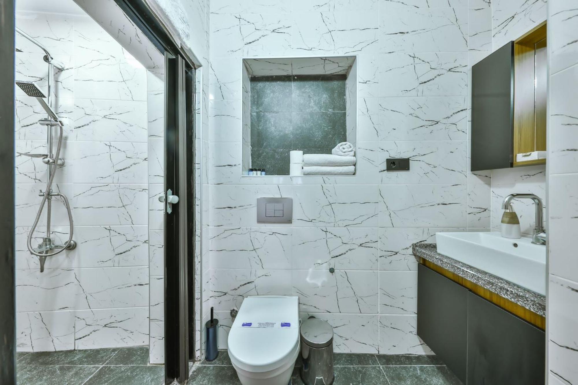 Ongalata Hotel Istanbul Bagian luar foto